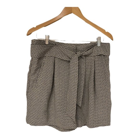 H&M Shorts Front Slant Pockets Tie Waist Size 10 - Picture 5 of 14